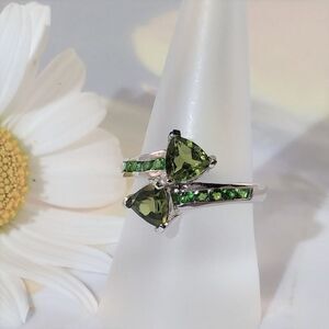 Vesuvianite and Chrome Diopside Bypass Ring Size 7.25